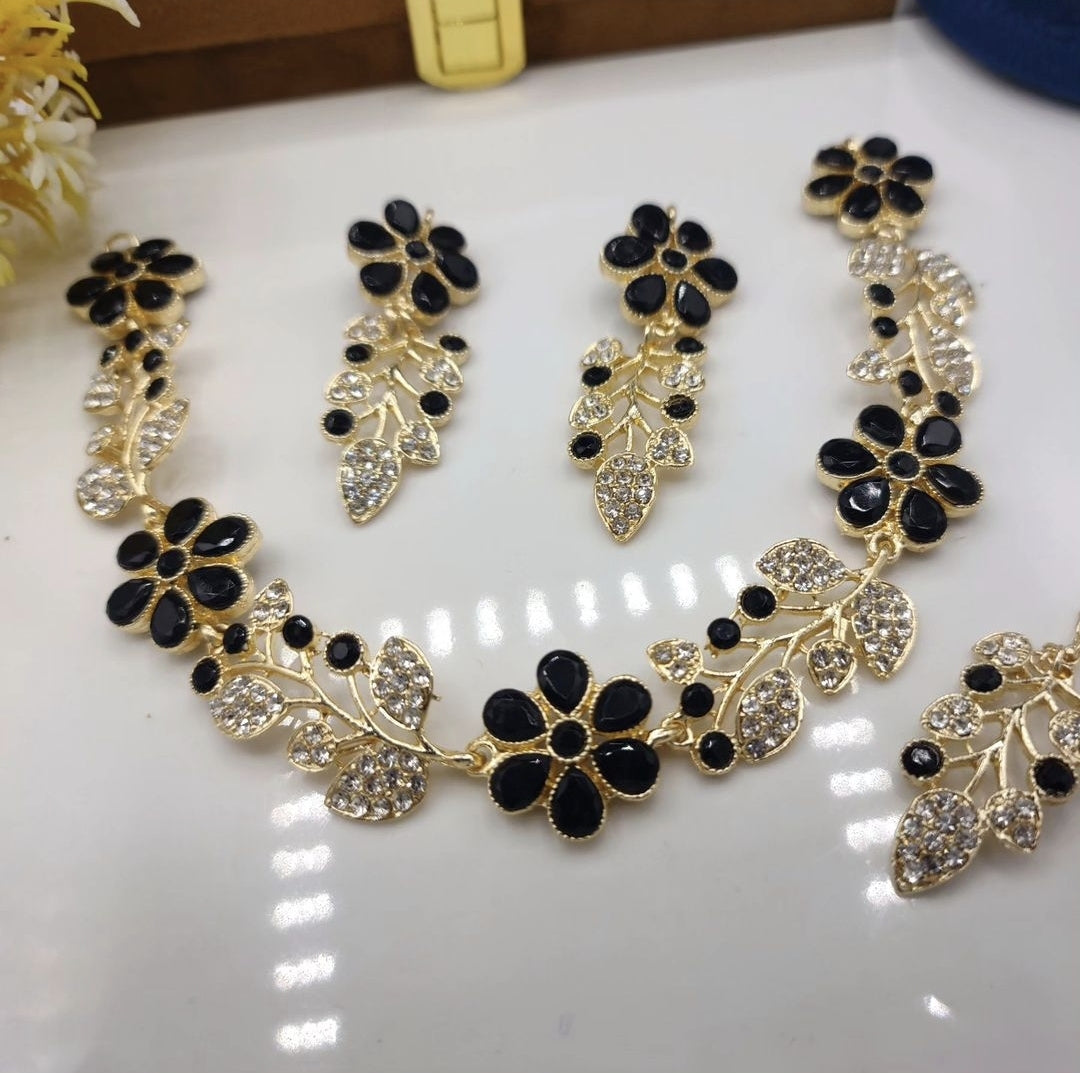 Pakistani/ Indian/ Asian Choker Set with Zirconia